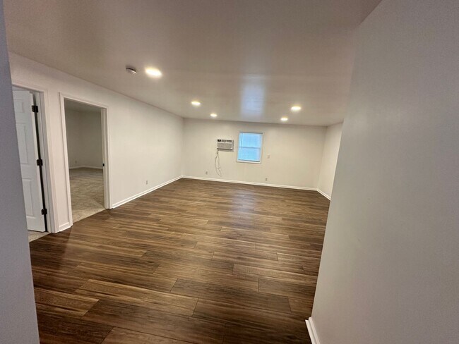 Photo - 3 Bed 1 Bath in Grand Rivers Unidad 628 Jennings Road