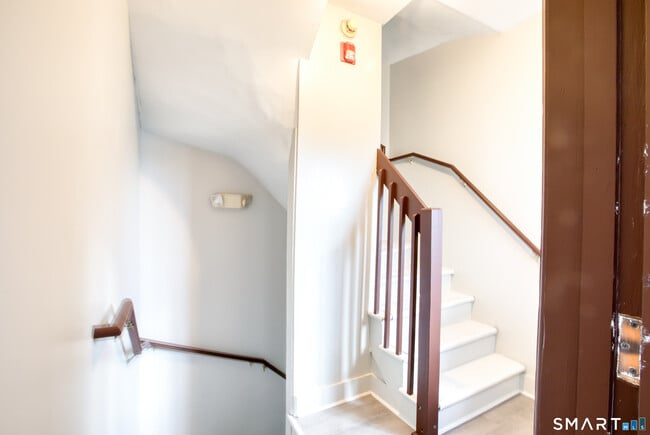 Photo - 325 Chestnut St Unit 2nd FL