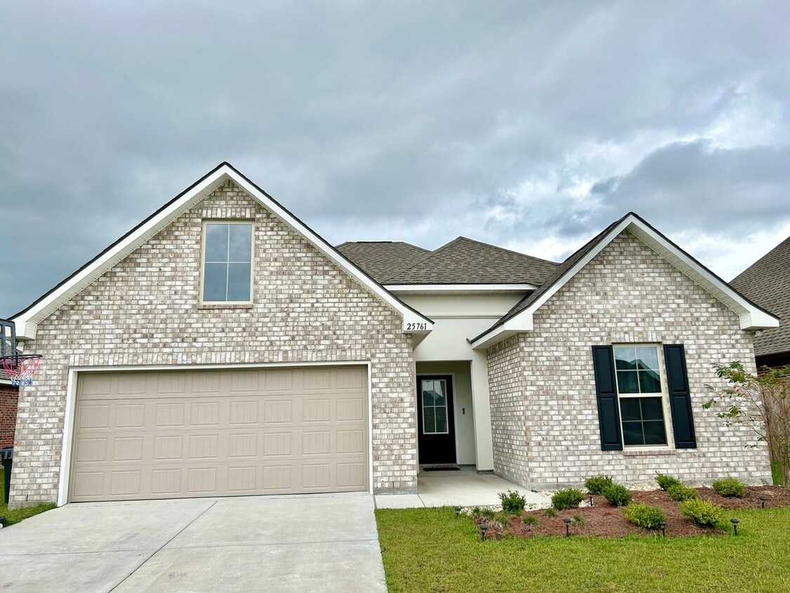 Charming 3BR House in Denham Springs - Charming 3BR House in Denham Springs