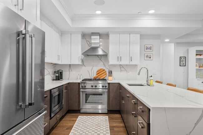 Photo - 10-14-14 Sydney St Unit 3