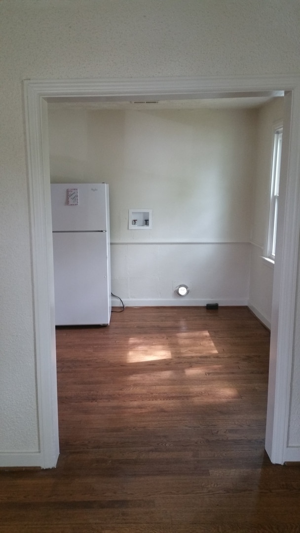 Photo - 1806 Watts Ln