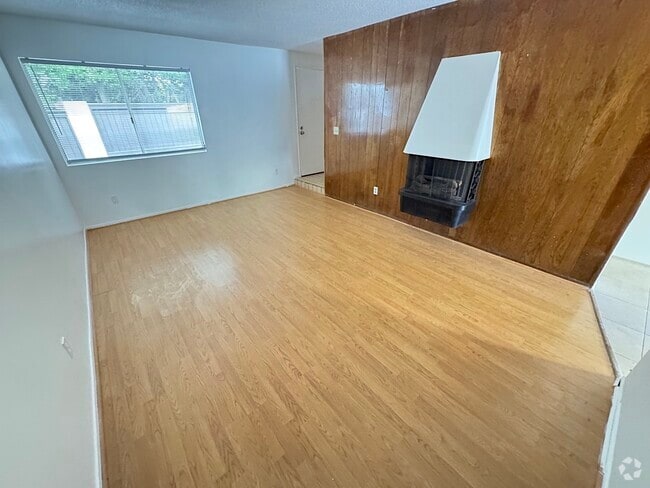 Building Photo - 1820 Speyer Ln Unit 3 Rental
