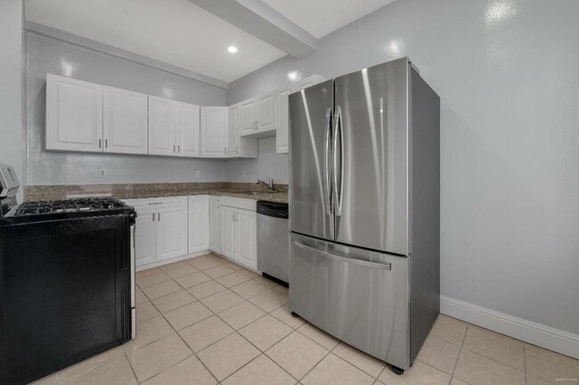 Building Photo - 312 Fillmore St Unit 17-2025