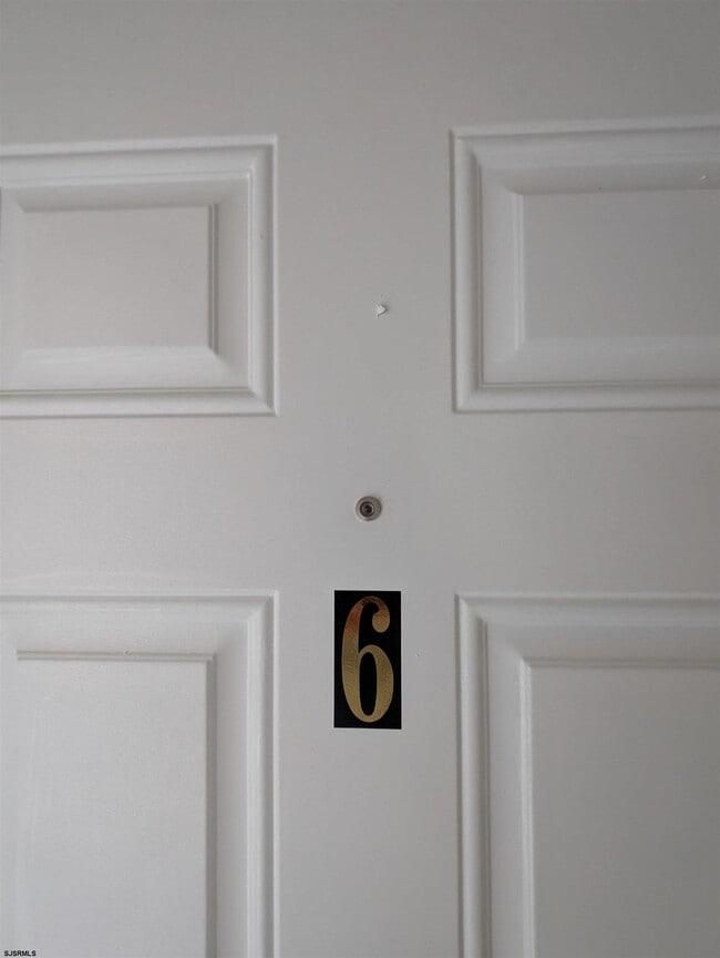 Photo - 16 N Iowa Ave Unit 6