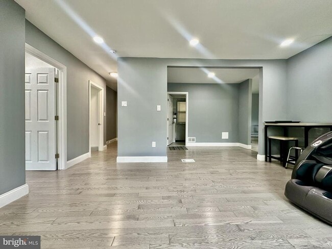 Photo - 632 Durham Rd