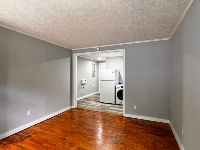 Photo - 1508 6th St SE Unit A