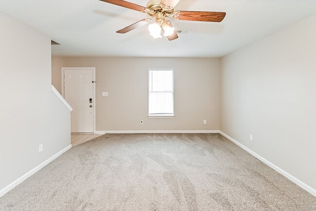 Photo - 7708 Baysweet Dr