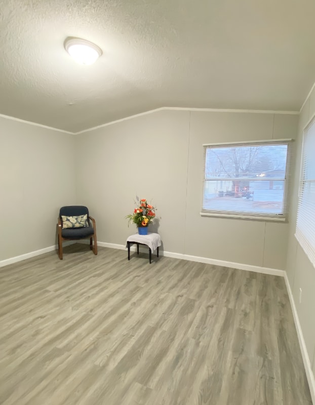 Photo - 777 E Yerby St