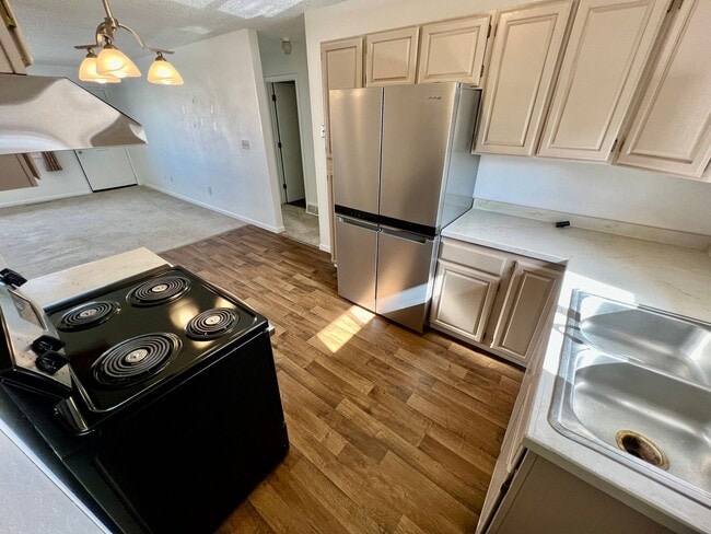 Photo - 1429 Aspen St Unit 3