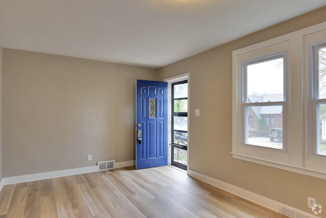 Building Photo - 830 S 50th St Rental