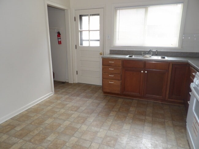 Photo - 1501 N Cedar St