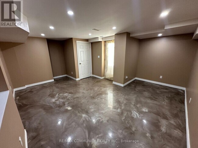 Photo - 260 Inspire Blvd