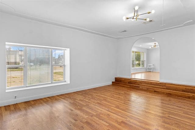 Photo - 3611 Bonzer St