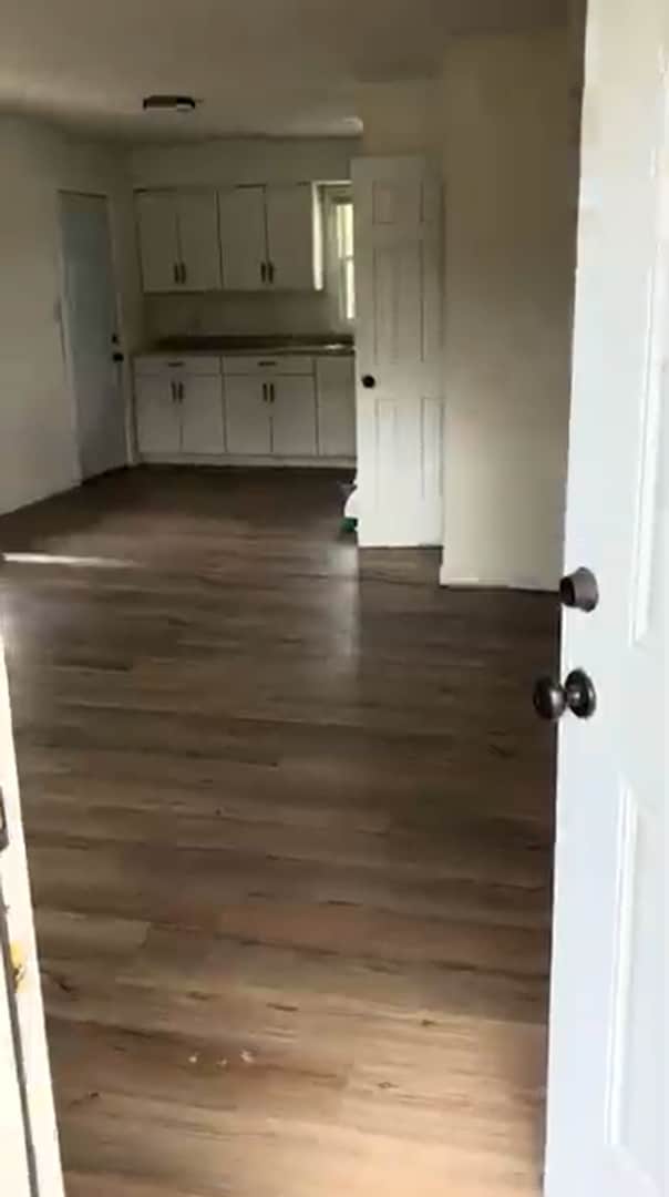 Building Photo - 4143 W Burbank St Unit B