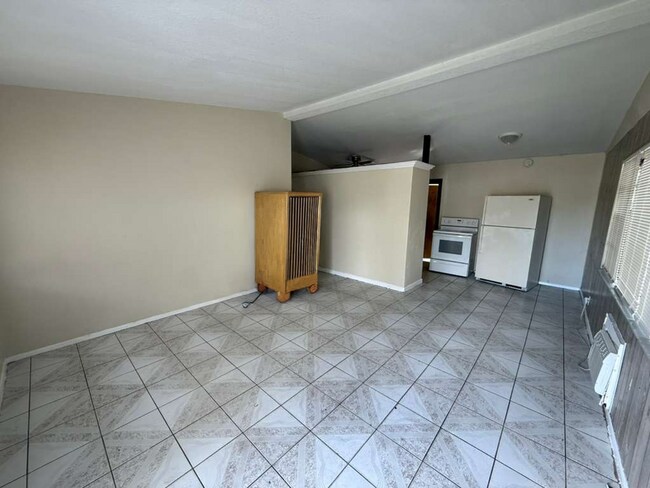 Photo - Large 4-3 house with central air