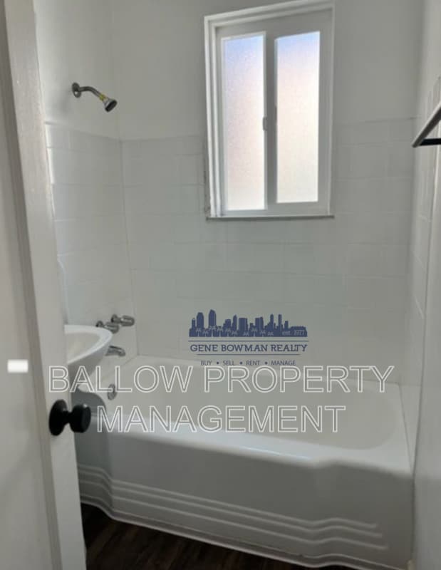 Photo - 106 Madison Ave