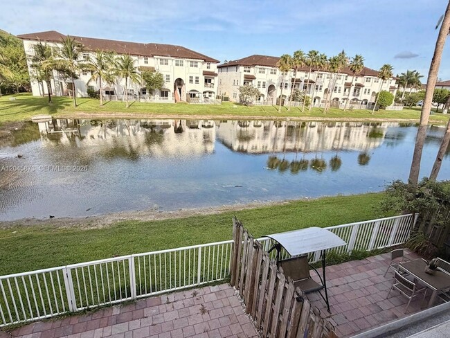 8965 NW 98th Ave