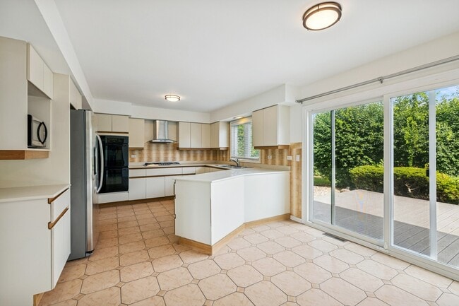 Photo - 2175 Kipling Ln