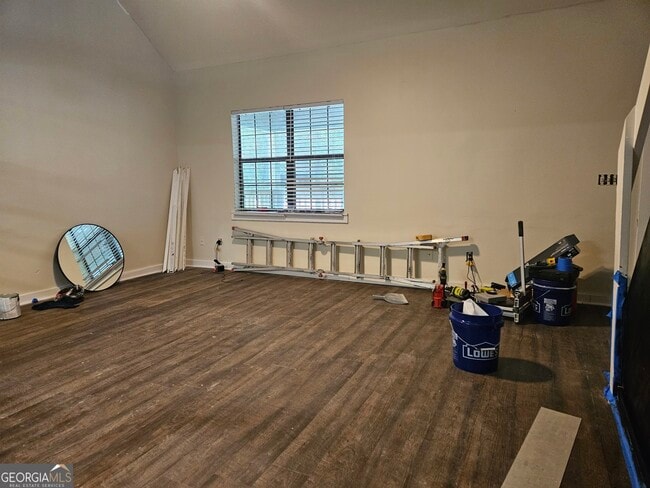 Photo - 306 Steppingstone Ct