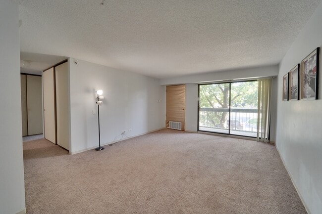 Photo - 1800 Huntington Blvd Unit 206