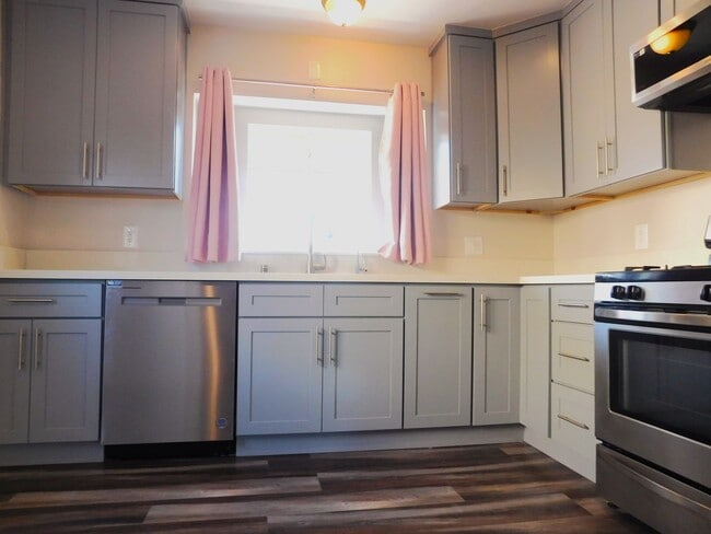 Photo - 8109 Brimfield Ave