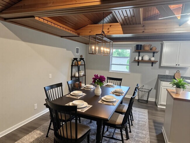 Photo - 1305 St Lawrence River Rd