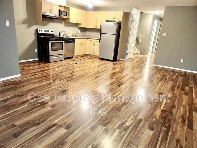 Photo - 148 Brintnell Blvd NW Unit Lower