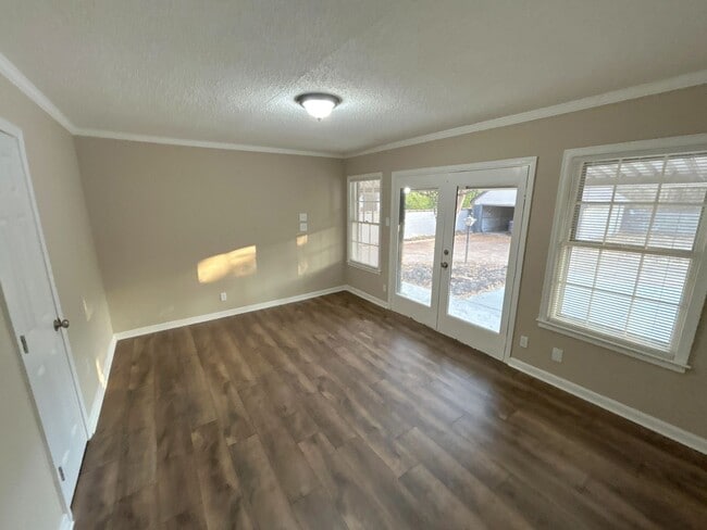 Photo - 3437 Walnut Grove Rd