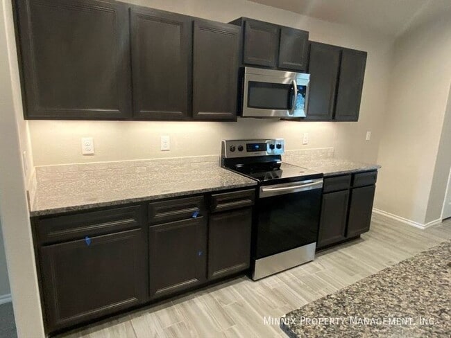 Photo - 1217 E 89th St