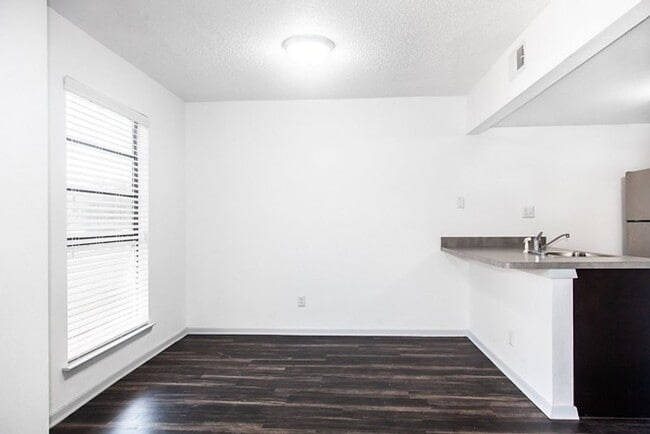 Short Hills Apartments