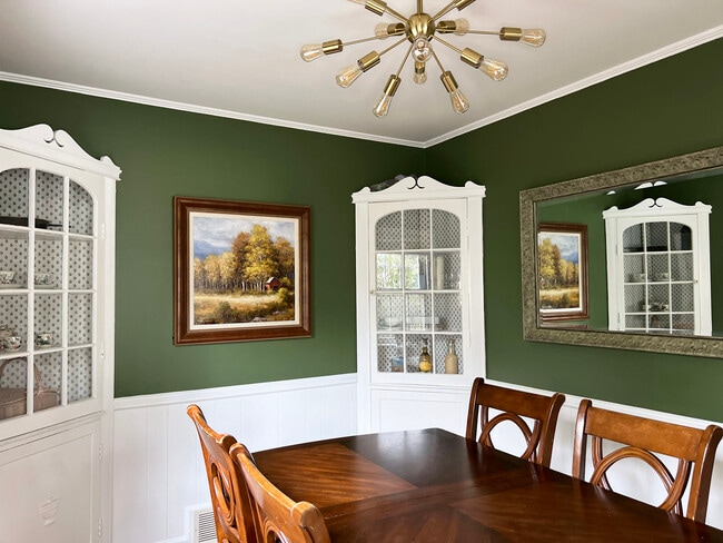 Photo - 21 Runyon Ave