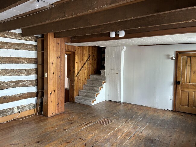 Photo - 420 S Kent St