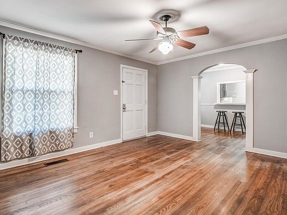 Photo - 373 S Fenwick Rd