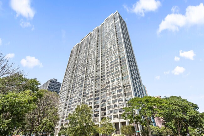 Building Photo - 2800 N Lake Shore Dr Unit 3201 Rental