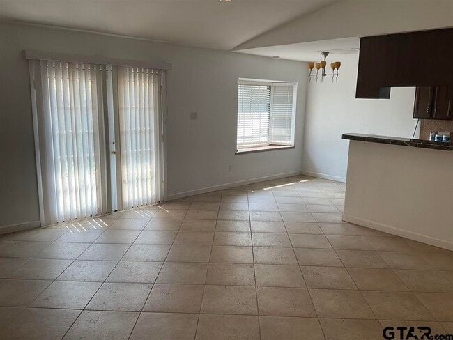 Photo - 5101 Foxglove Cir