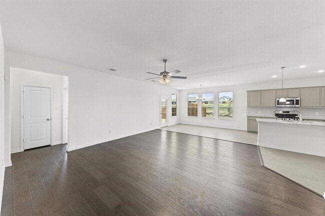 Building Photo - Fabulous in Fort Worth Rental