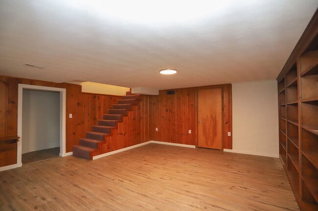 Photo - 611 Logan Ave