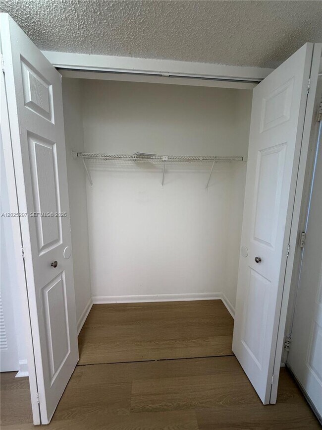 Photo - 8560 N Sherman Cir Unit 404