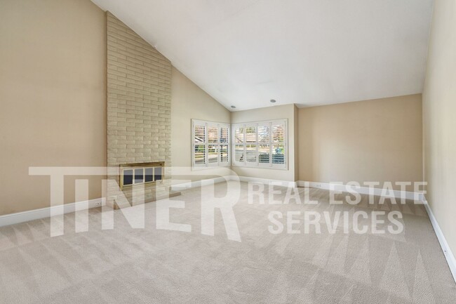 Photo - 1920 Gold Nugget Pl