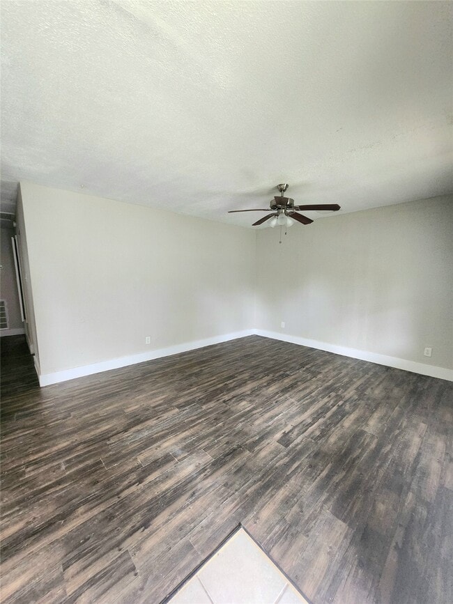 Photo - 9110 Kentshire Dr