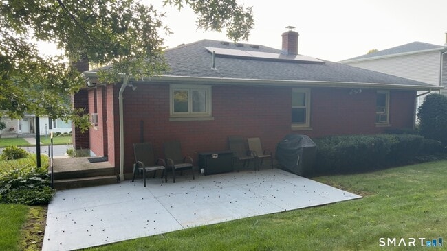 67 Phyllis Ave