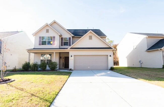 Building Photo - Spacious 5 Bedroom, 3 bath home in Greensb...