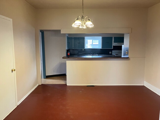 Photo - 1707 W Mansfield Ave