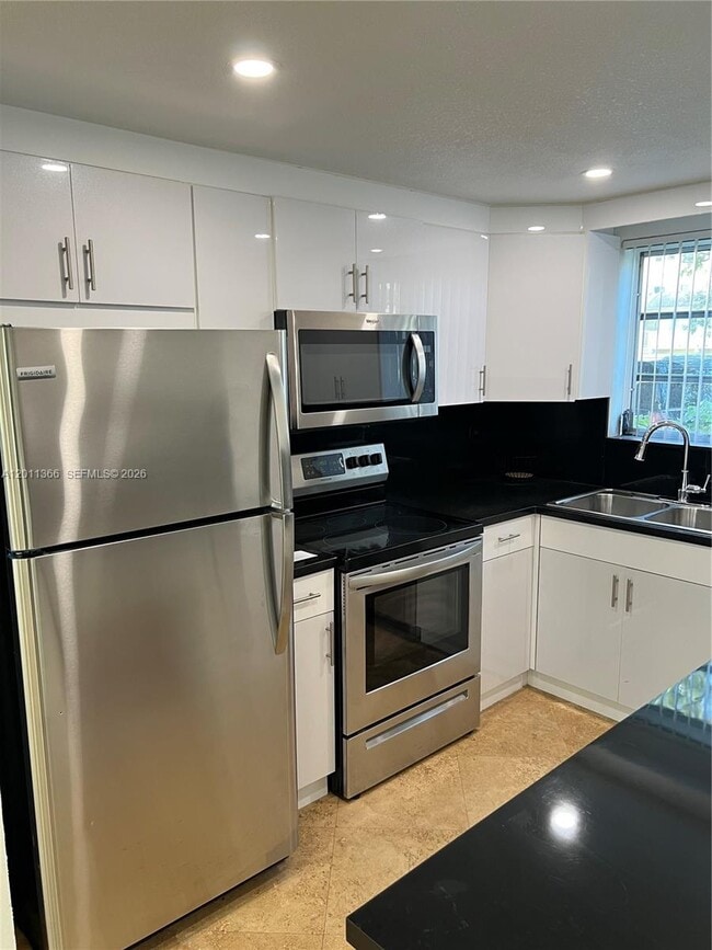 Photo - 7300 SW 82nd St Unit A101