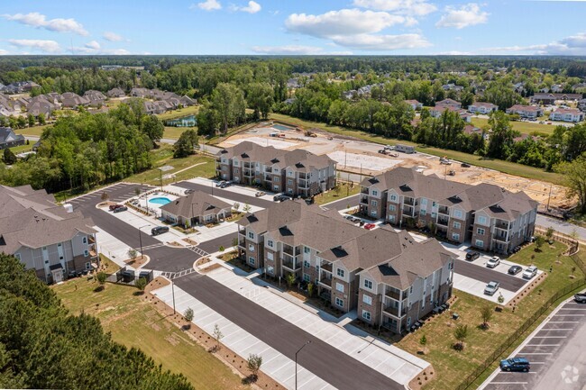 Building Photo - Bradbury Place at Lynndale Rental