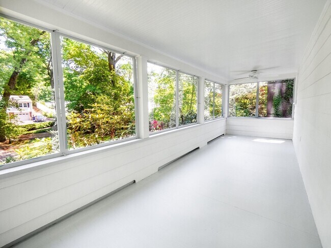 Photo - 117 Beaumont Ave Unit 2