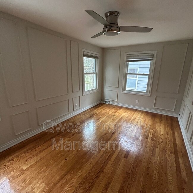 Photo - 1532 Sylvan Ave SE