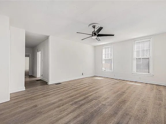 Living Room - 4029 McGee St Unit 1