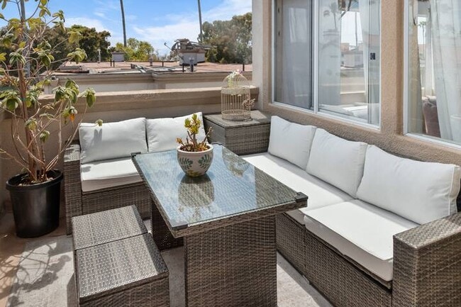 Photo - 212 N Catalina Ave