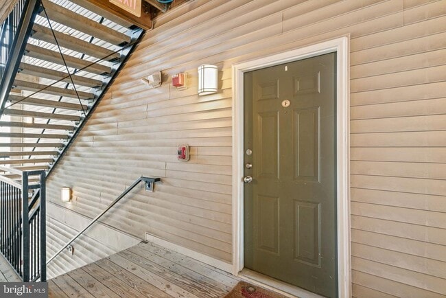 Building Photo - 13357 Connor Dr Unit F